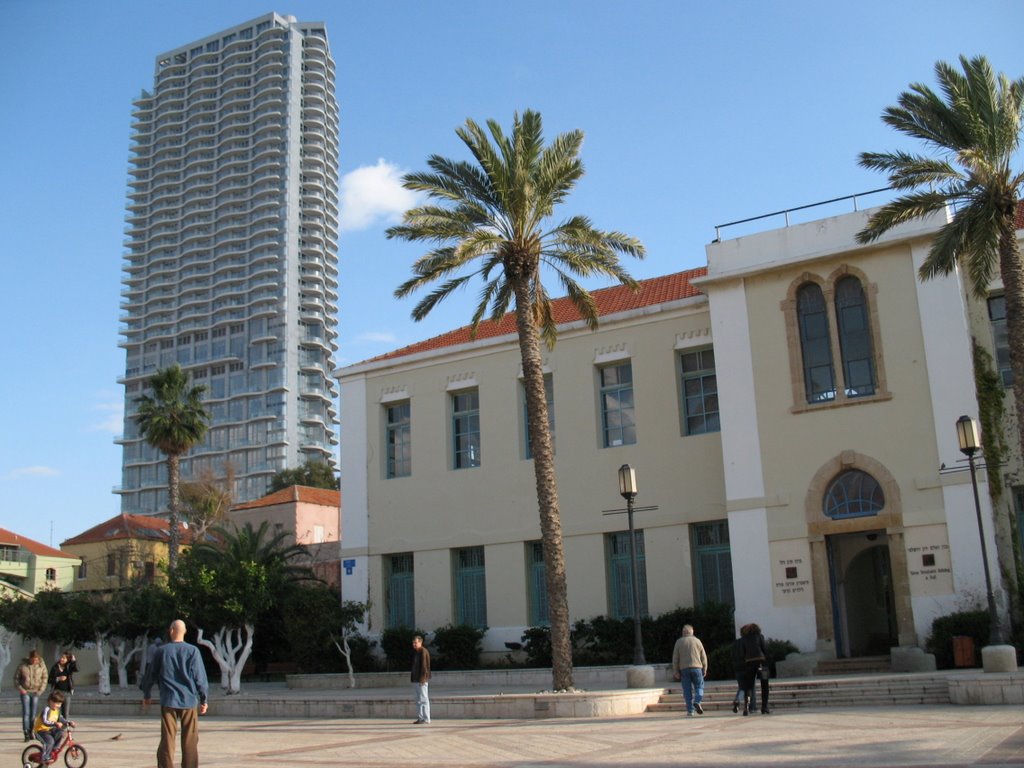 Tel aviv, neve zedek block by Michael  D