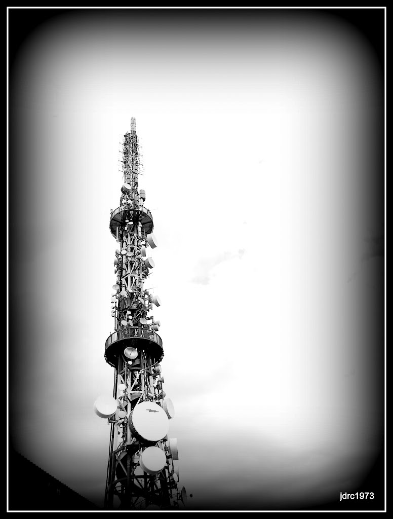 Antenas de Valencina de la Concepción (Sevilla) Lomo by amg1973