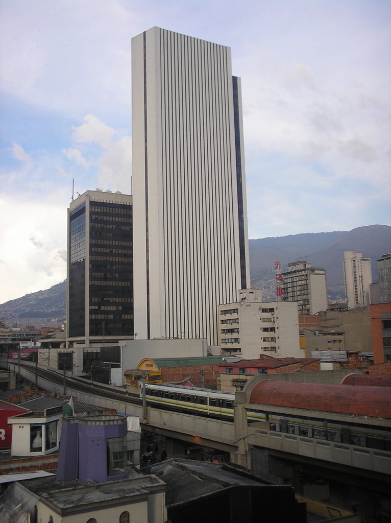 Torre del Café by Felipe Muñoz