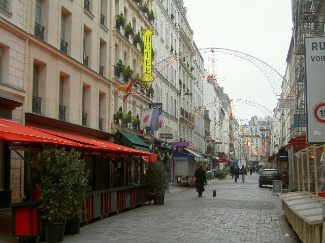 Paris , rue Cler by jean bart