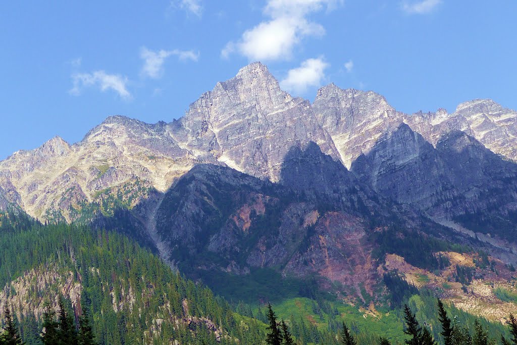 View from the South end of Rogers Pass BC by dawnzandstra