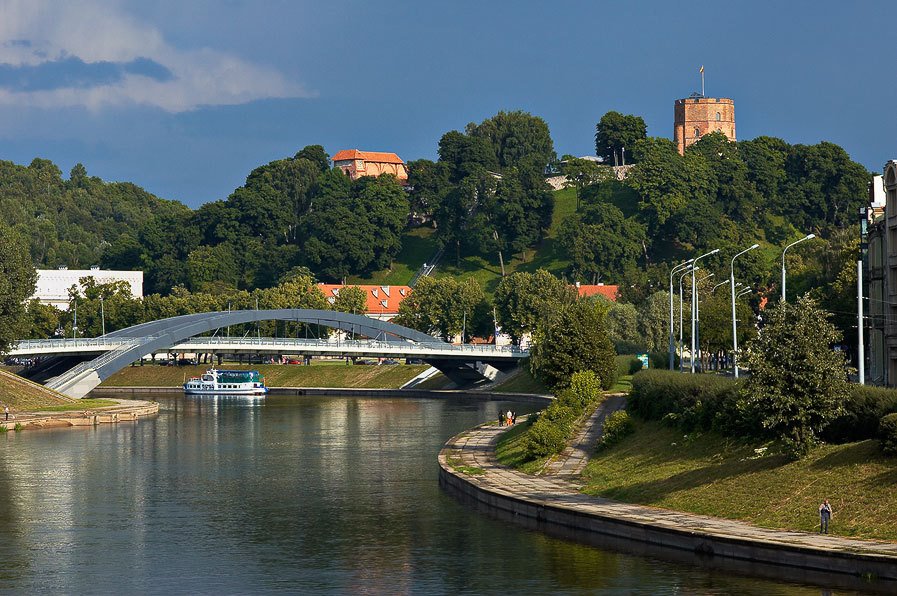 Mindaugas bridge and Gediminas tower by sigisfoto