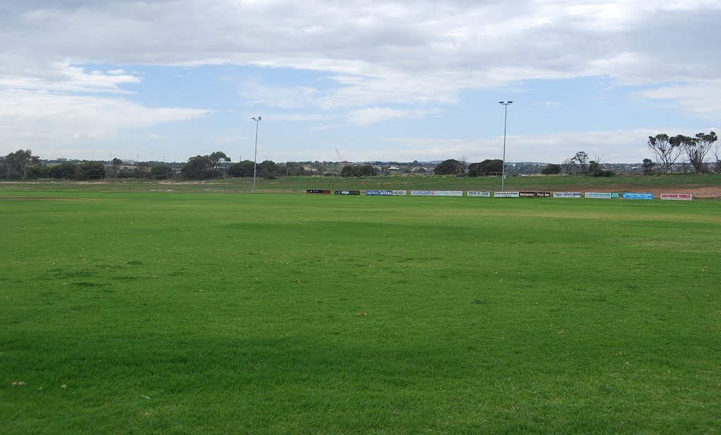 Football oval, looking NE by Phaedrus Fleurieu