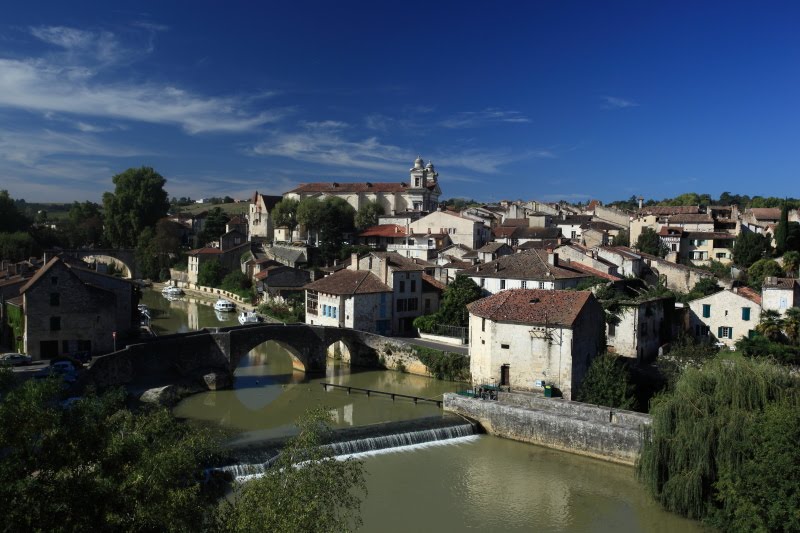 L'église St Nicolas, le vieux pont et l'écluse... by Ddamien