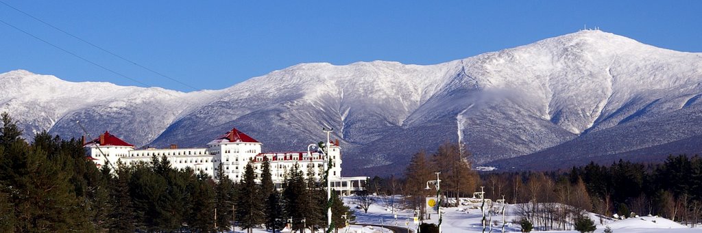 Mt. Washington Hotel and mountain by Earl53