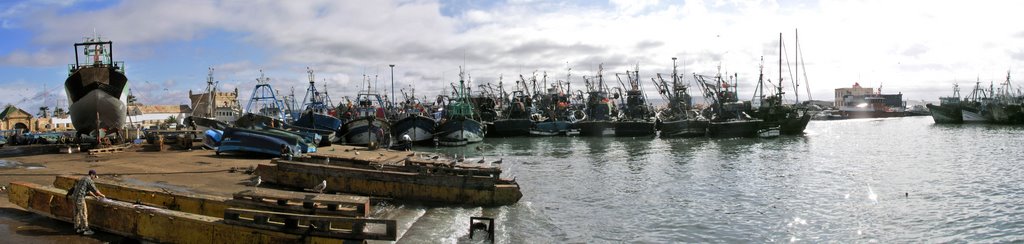 Flota d'Essaouira by jmvacas