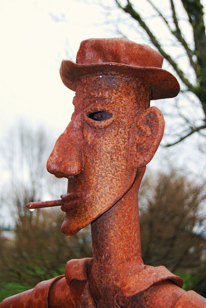 Sculpture, 5th Street Park, Raymond, WA by Jim Nieland