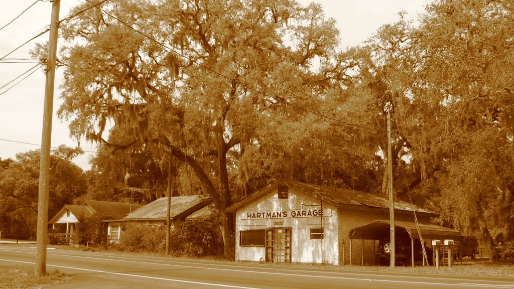 North Central Ave., Hartman's Garage. by MayteMoya