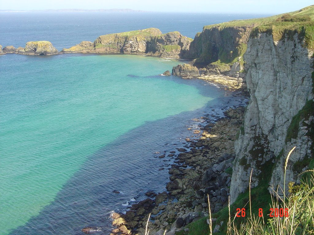 Ballintoy, near rope bridge by frołek