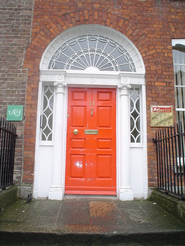 Dublin's door by beatriz yangüela