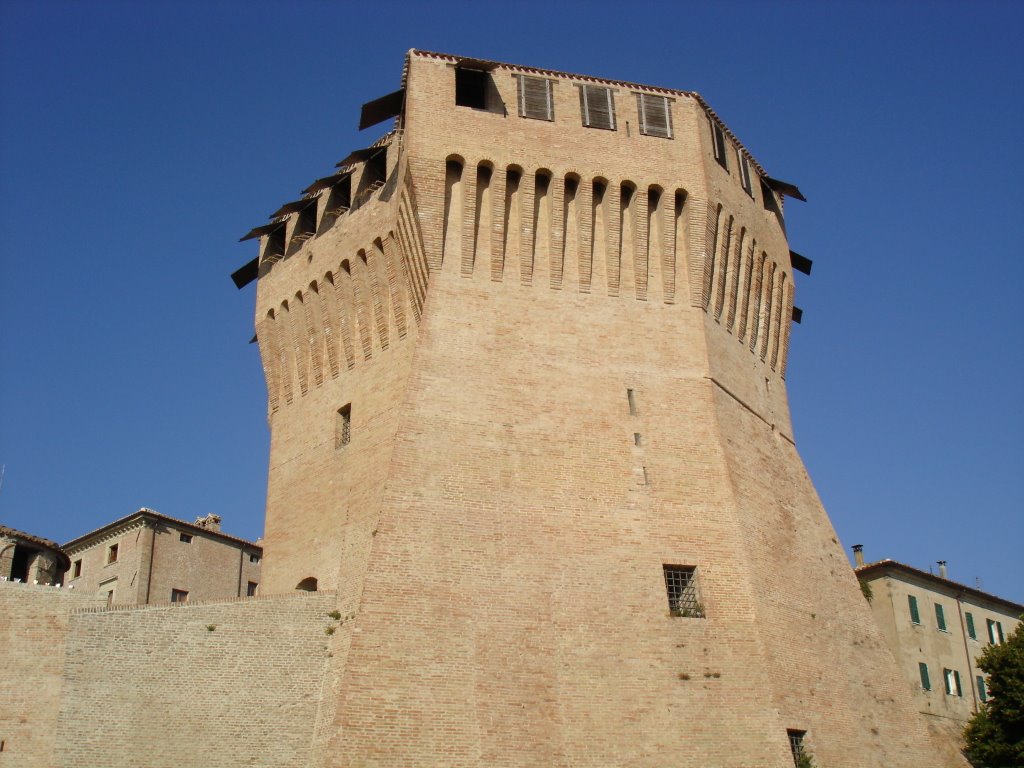 Rocca Roveresca by LIDO PIERUCCI