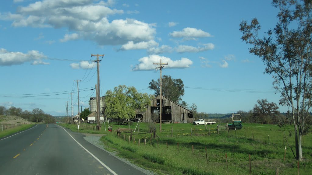 Old House at Ione by c.cardoso