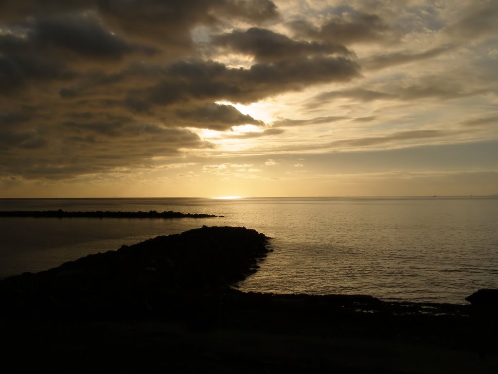 Sunset in Playa de Las Americas by kighy