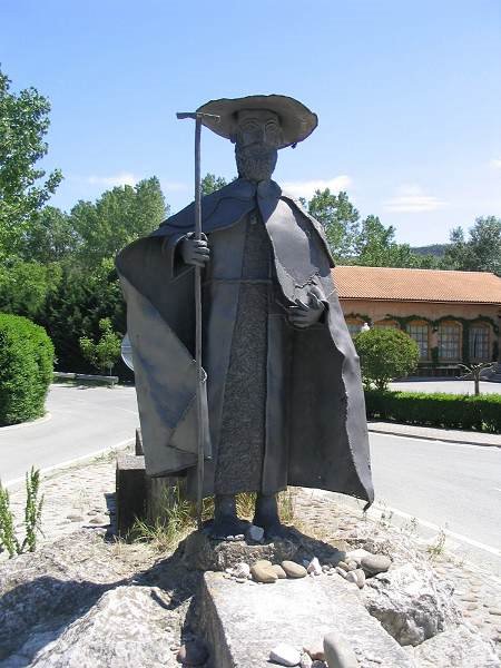 Puente la Reina pèlerin (union des chemins) by viatolosana