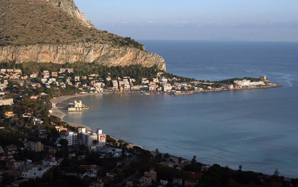 Palermo view from via Monte Ercta - вид с улицы Монте Эркта by beyond2000