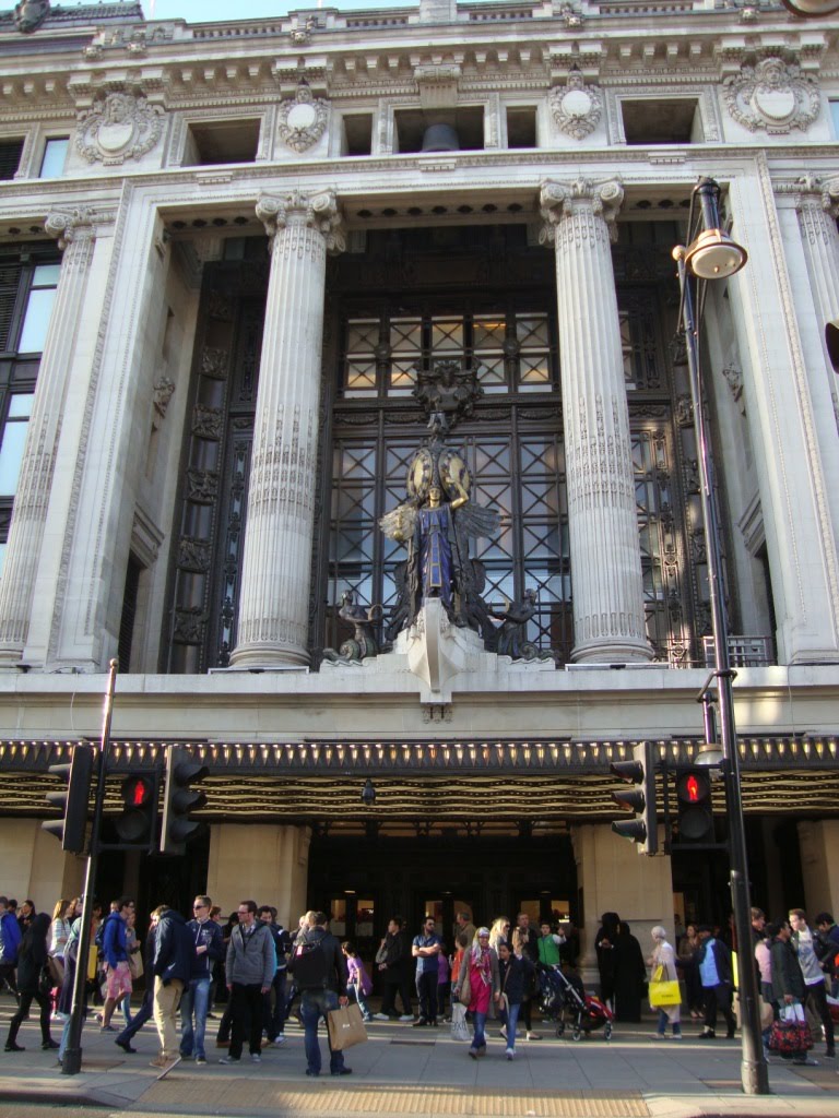 London. Selfridges by Svetlana Masalitina