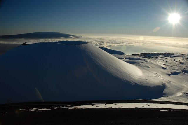 Mauna Kea cinder cone by marktw