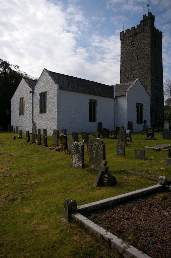 Church in Llansteffan by ed morris