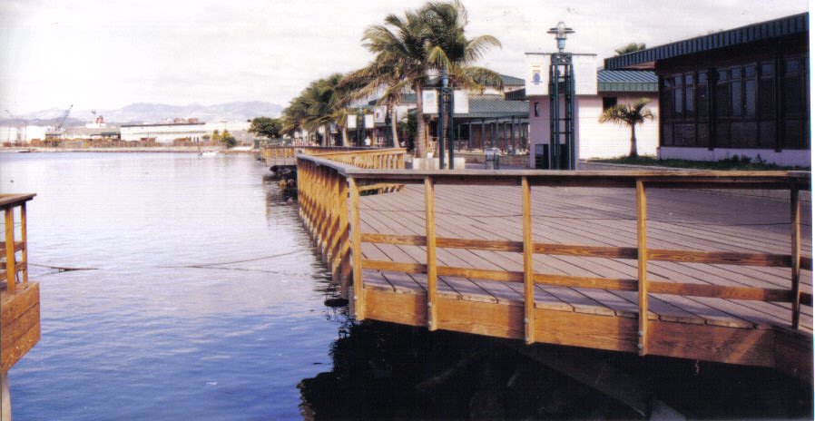 Tablado La Guancha-Ponce by Ricardo David Jusino