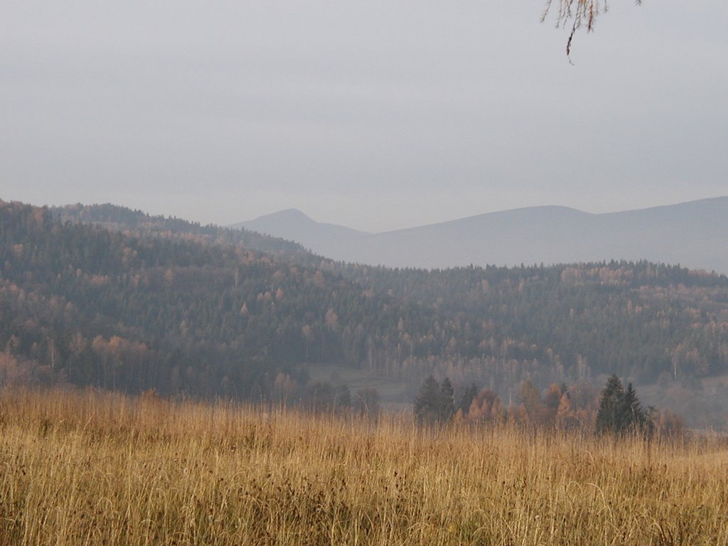 Babia Gora seen from Jordanow by Marek Doniec