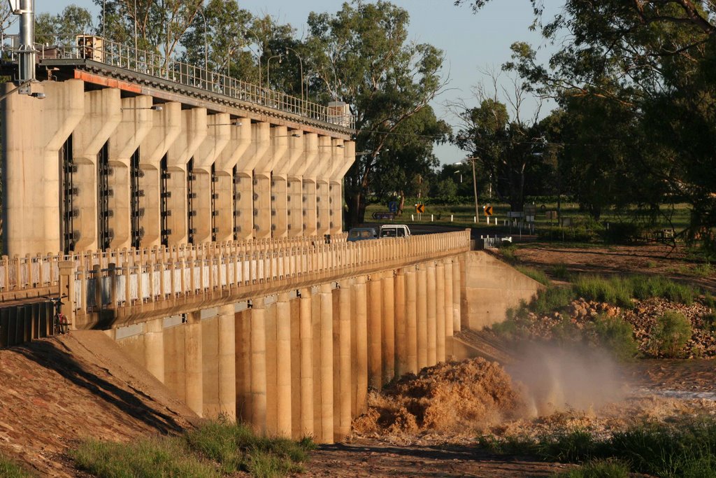 St George Weir on the Balonne River, St George, Queensland by Ian Stehbens