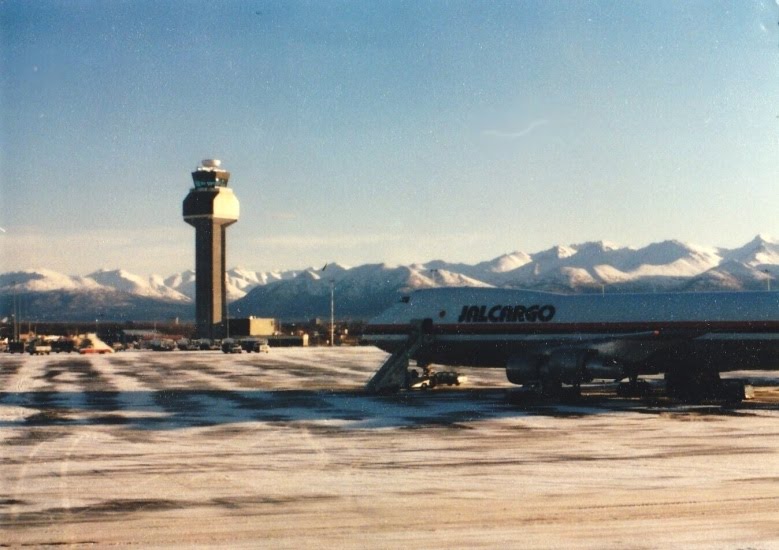 Anchorage Airport アンカレッジ空港 スゥインドン1986 by Ken Matsu