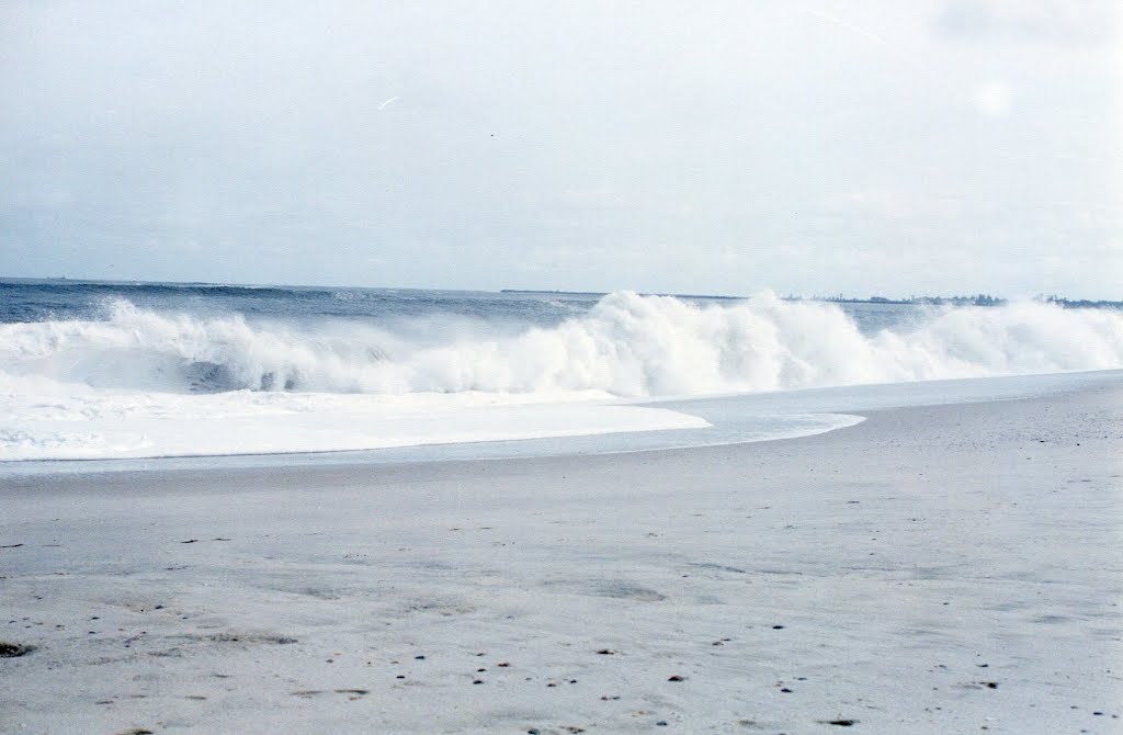 Mare grosso a Bar Beach by Spadaccia