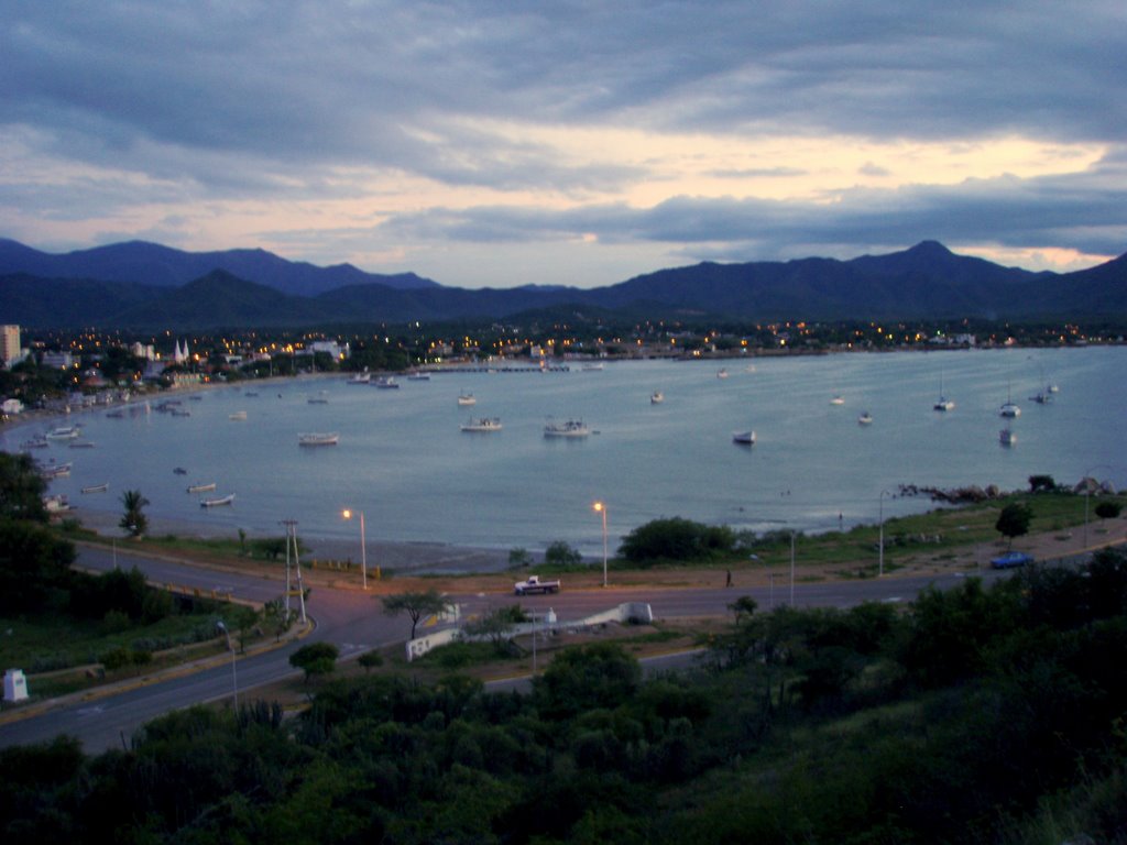 BAHIA DE JUAN GRIEGO by casasb