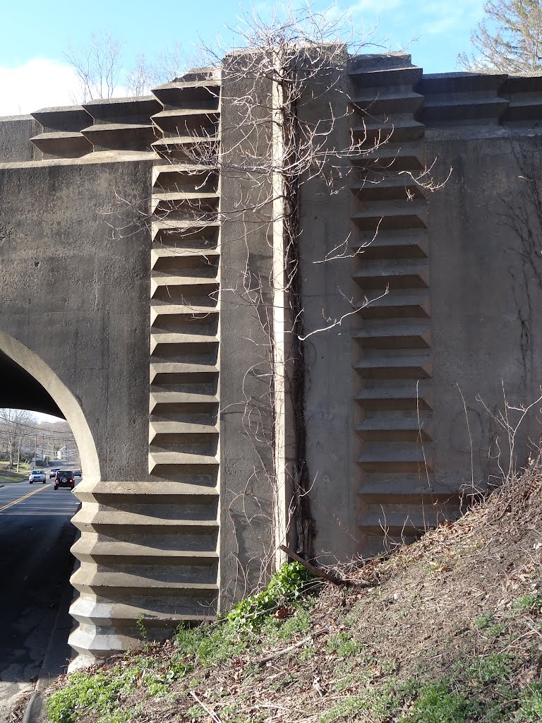 Huntington Road Bridge Detail by rogerking