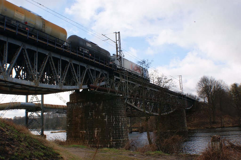 Railway bridge by Szczepaniak Jarosław