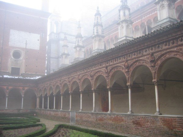 Pavia, il chiostro della Certosa by Roberto Donà