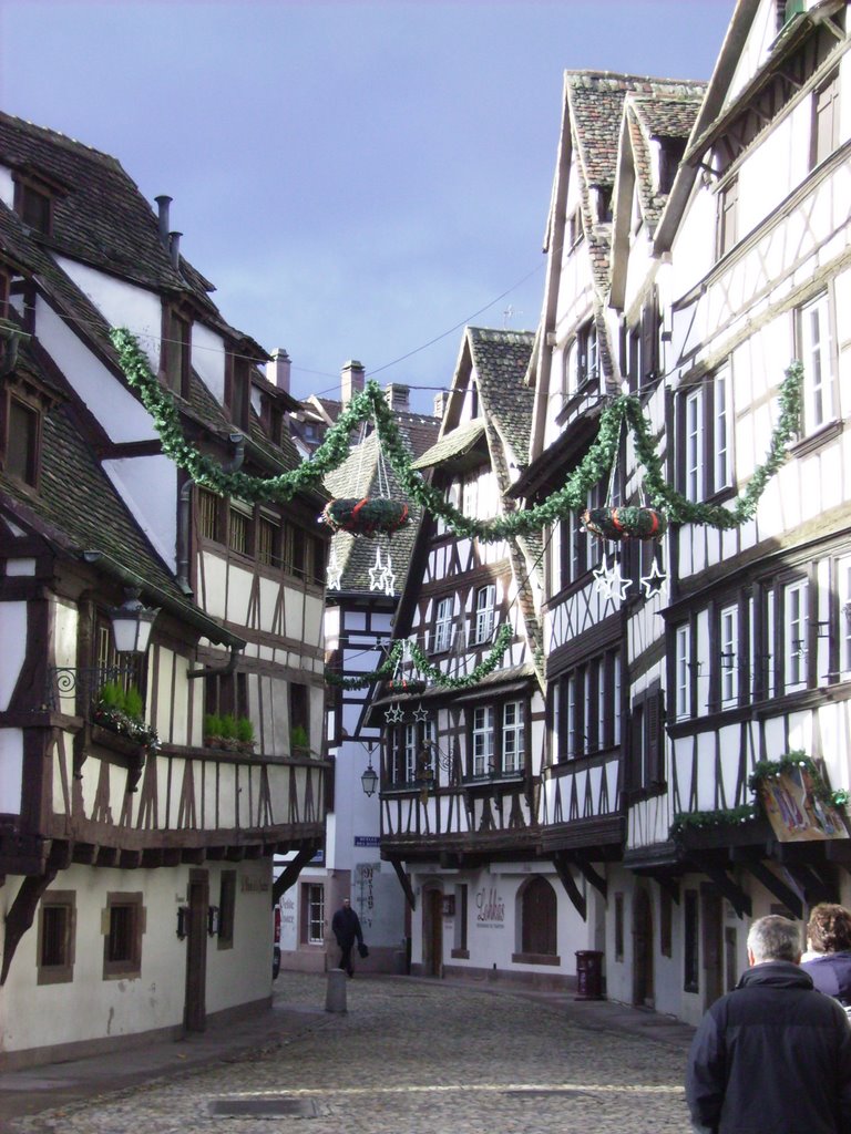 Blick ins Gerberviertel von Straßburg by Metzner