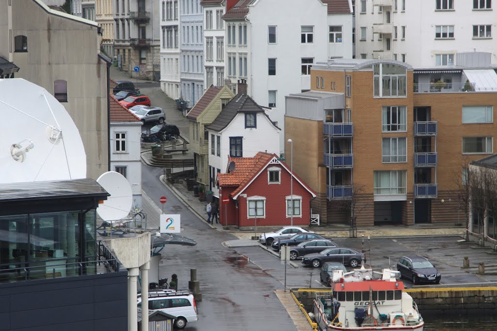 Bergen seen from M / S Polarlys by Zandloper ( Dirk Haumann ) VIEWS? No Thank&#x