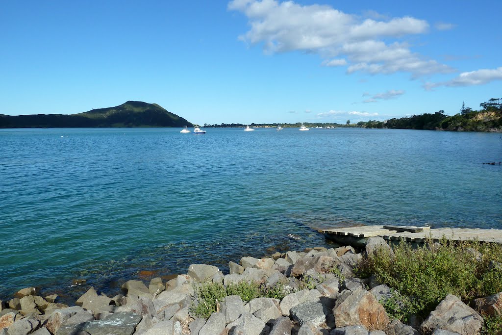 Pukenui Harbour, Northland by Linbery