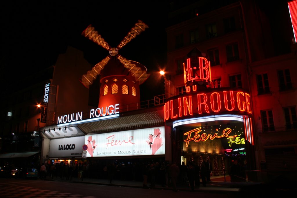 Le Moulin Rouge by Paolo Borghello