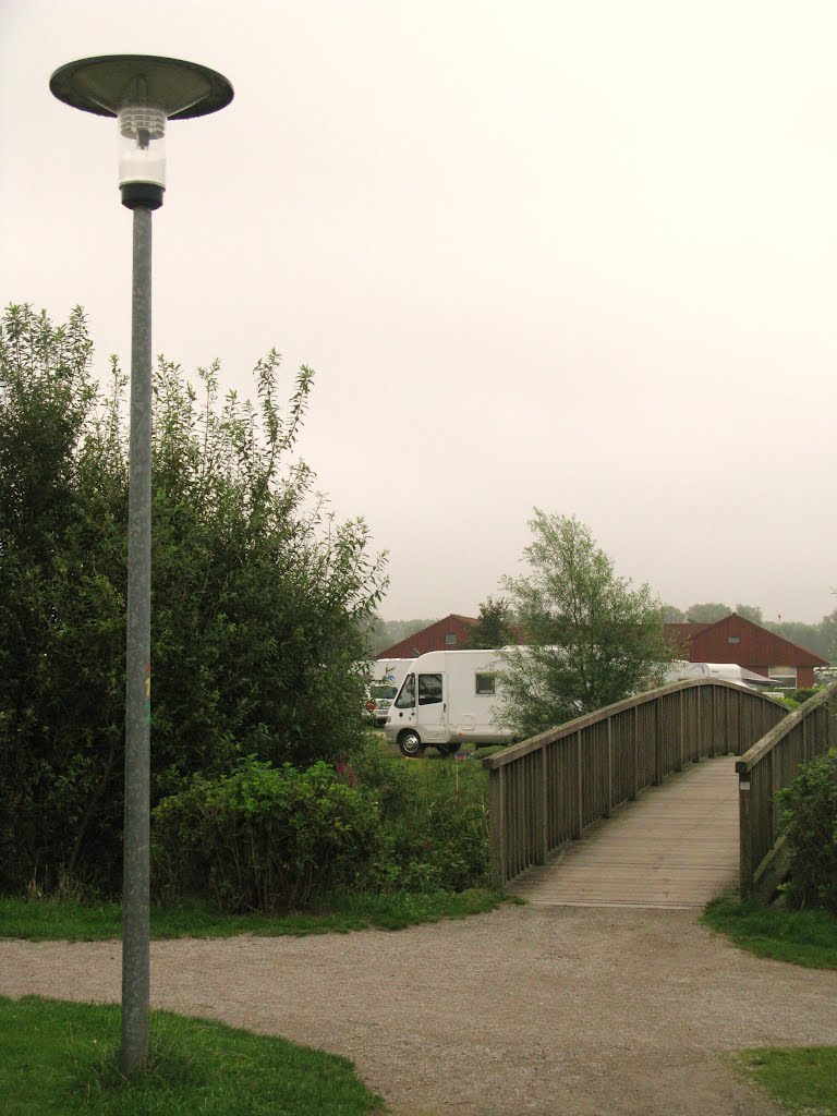 Brücke zum "alten" Campingplatzareal by 600m