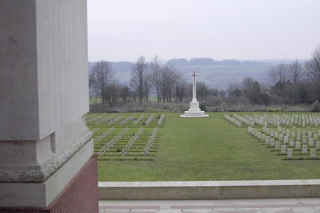 Thiepval - le monument franco-britannique (Somme 1916) by ChrPIERRE