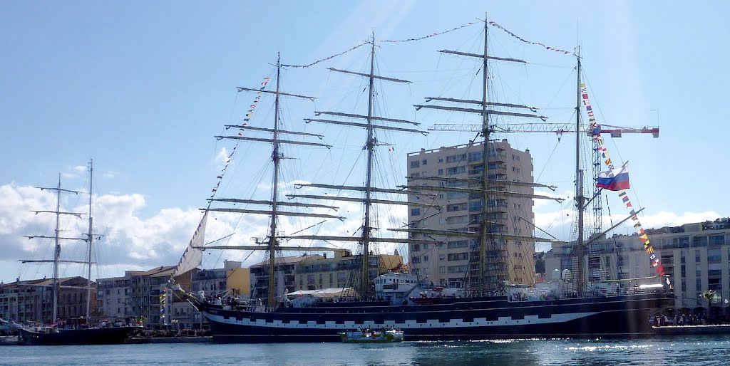 Le KRUSENSHTERN dans le port de Sète by vanillefraise