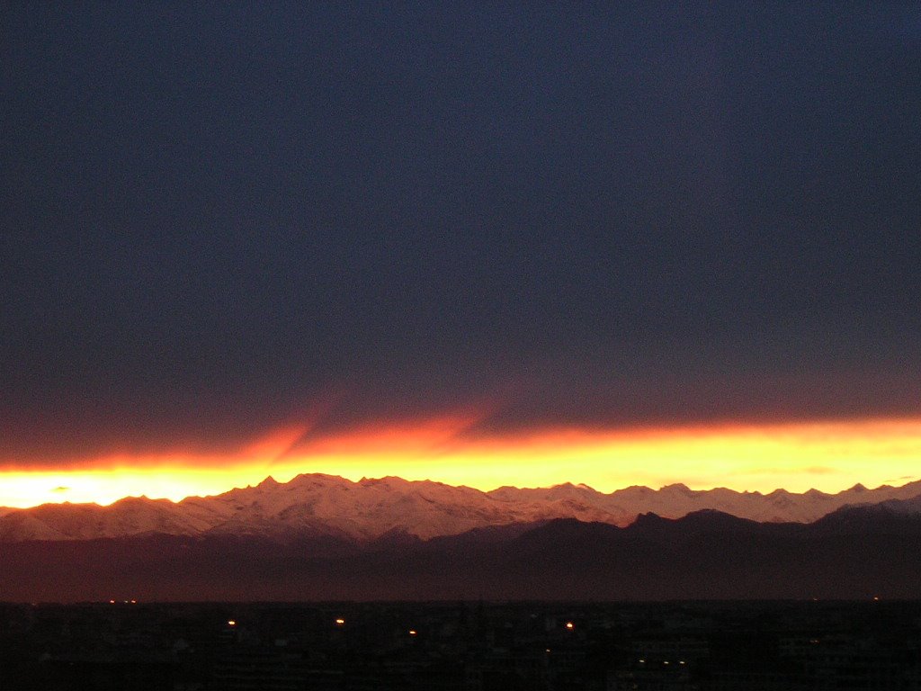 Torino - Vista de Los Alpes desde Monte dei Cappuccini by jriera