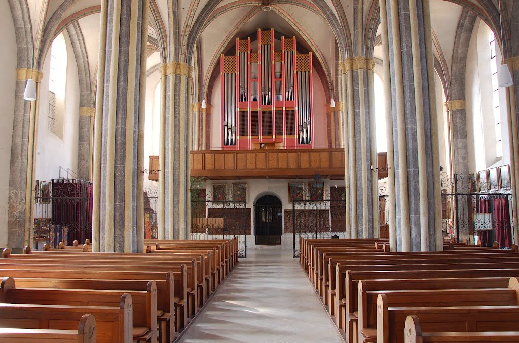 Laufen, Stifts- und Pfarrkirche Maria Himmelfahrt ca. 1850 Neogotisieung des Innenraumes + der Orgelempore by arcomonte26