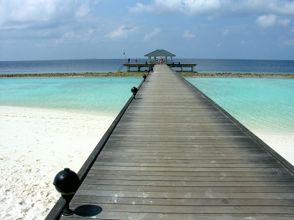 Royal Island Resort Baa Atoll by Harry Juselius