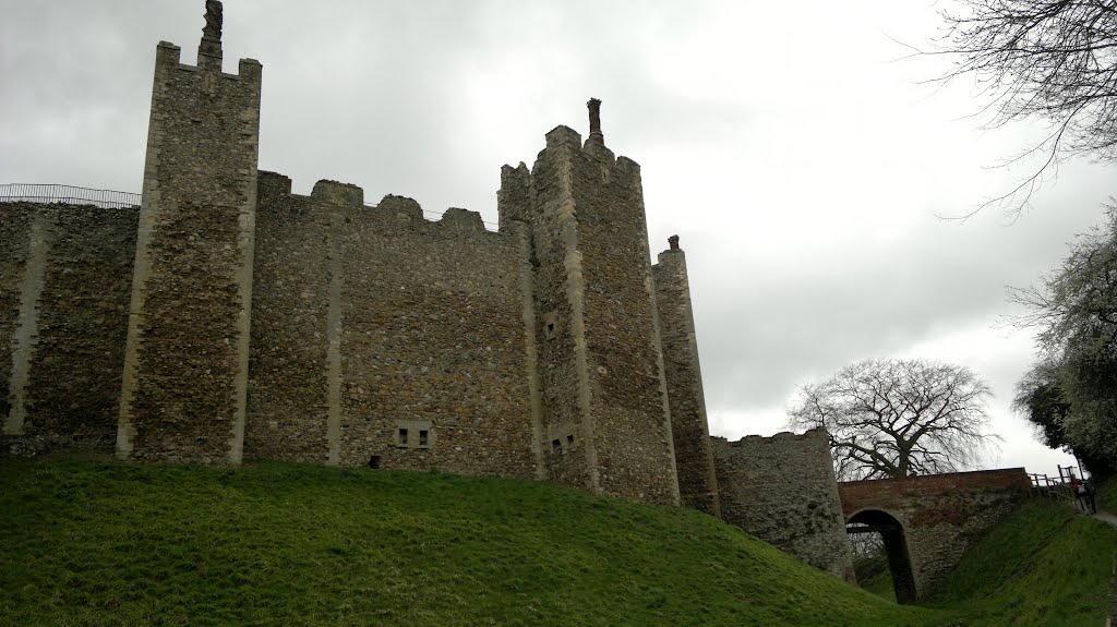 Framlingham Castle. by Bogdan O.357