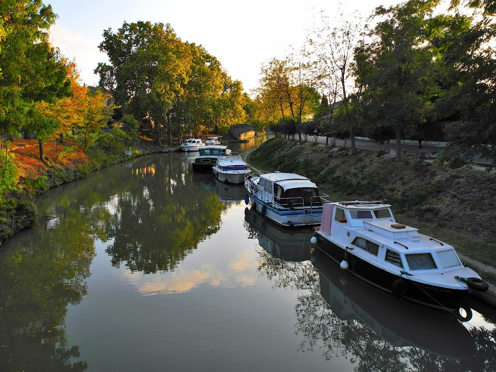 Poilhes - Canal du Midi, Languedoc-Roussillon, France by Canalous Guidemar