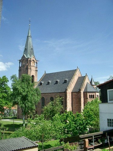 Protestantische Kirche, Kulturdenkmal by Dieter Haßdenteufel