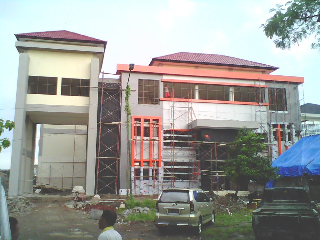 Gedung SMPN 6 Mataram by Nugroho Hadi Kumoro