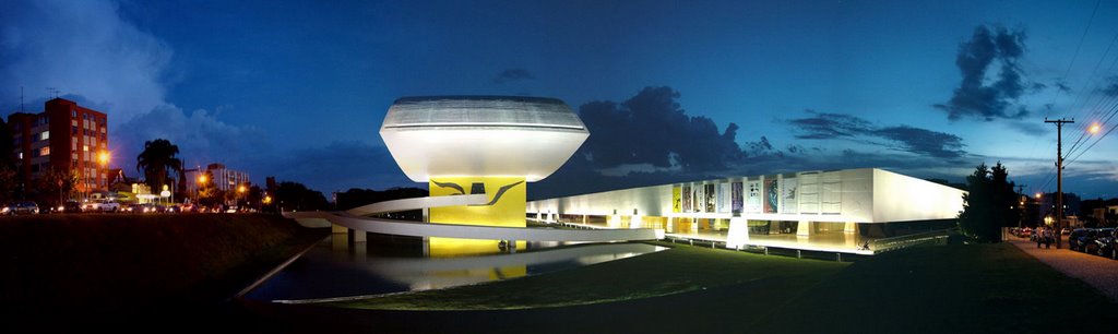 Museu Oscar Niemeyer by Ricardo Pedrosa Mace…