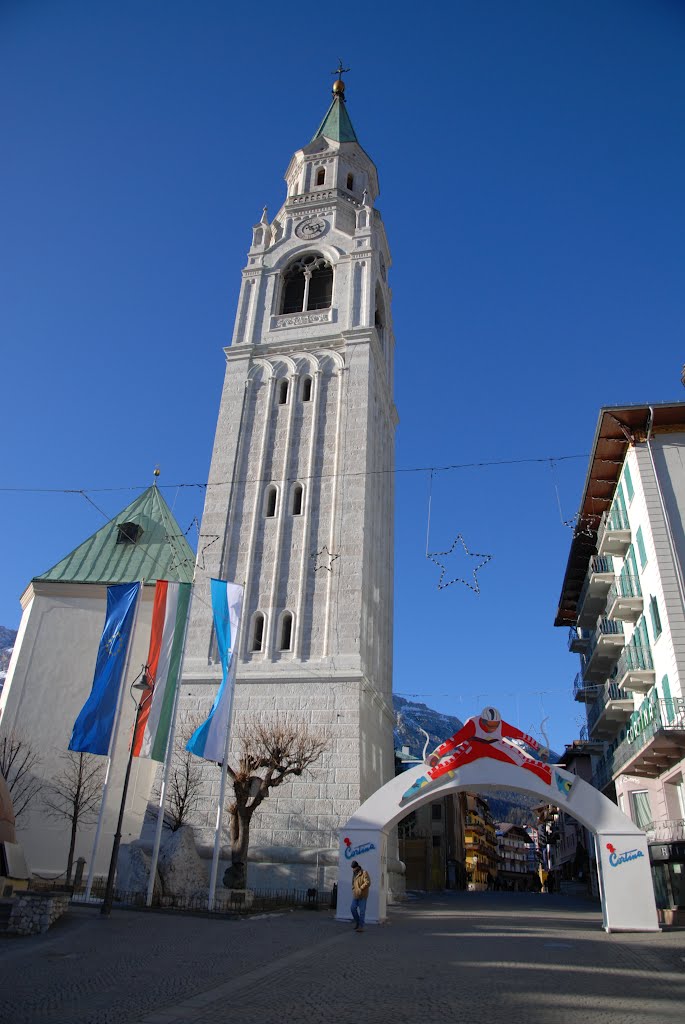 Cortina d'Ampezzo by Mario Italiano