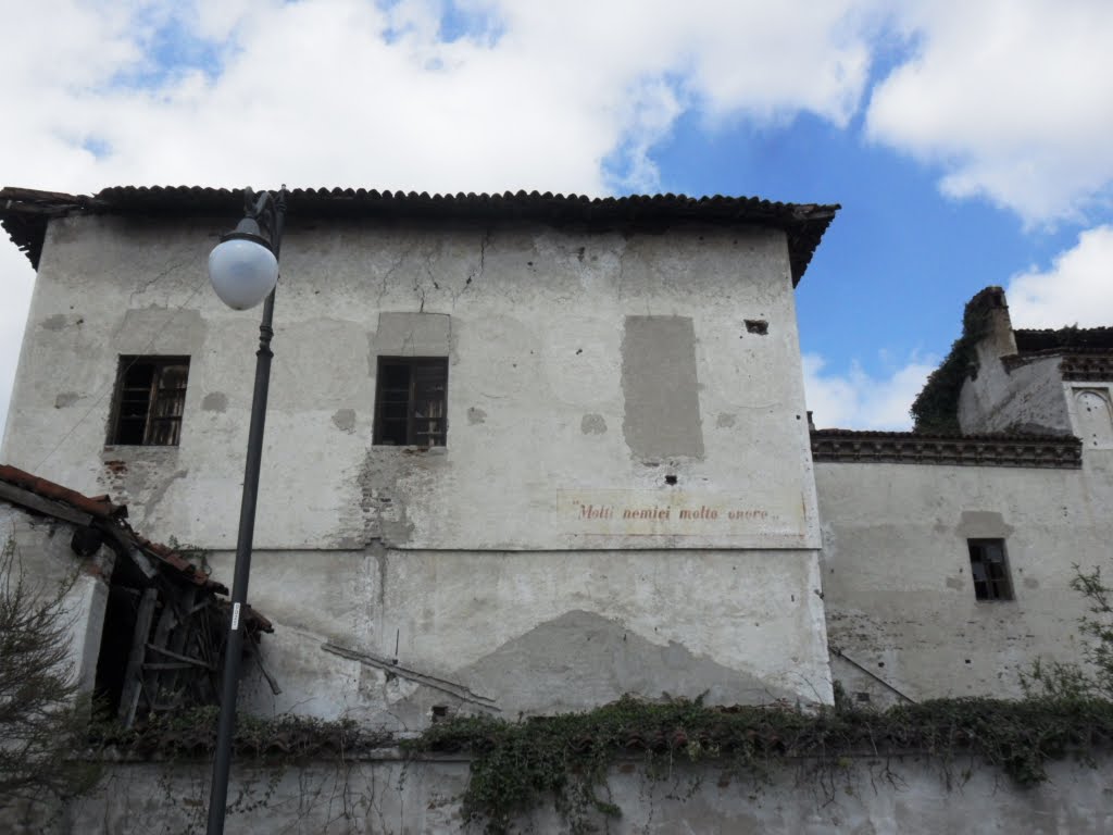 Vicolungo,"molti nemici molto onore" casa del fascio? by Desaix