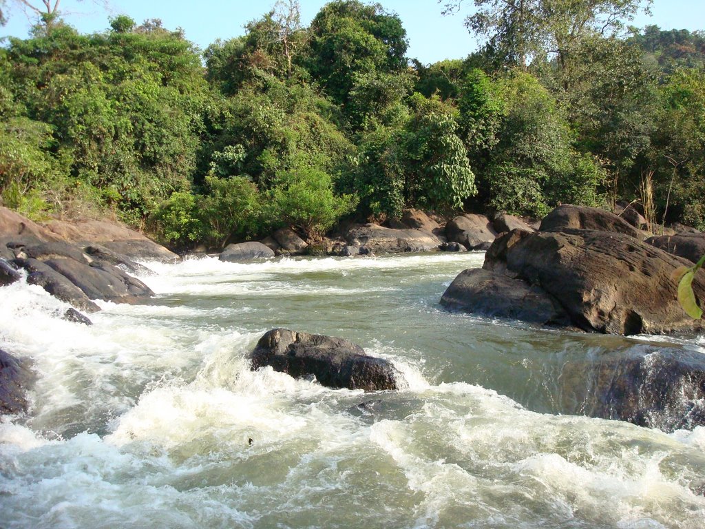 Amazing Punalur - Kakod Whitewater02 by sibashi