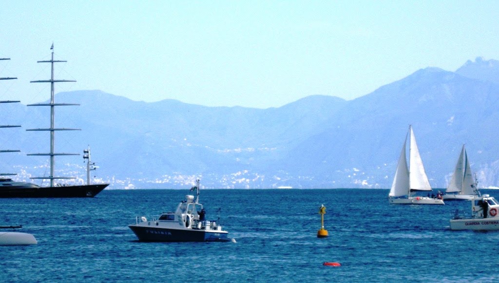 Napoli,Via Caracciolo,America's Cup by livison davison